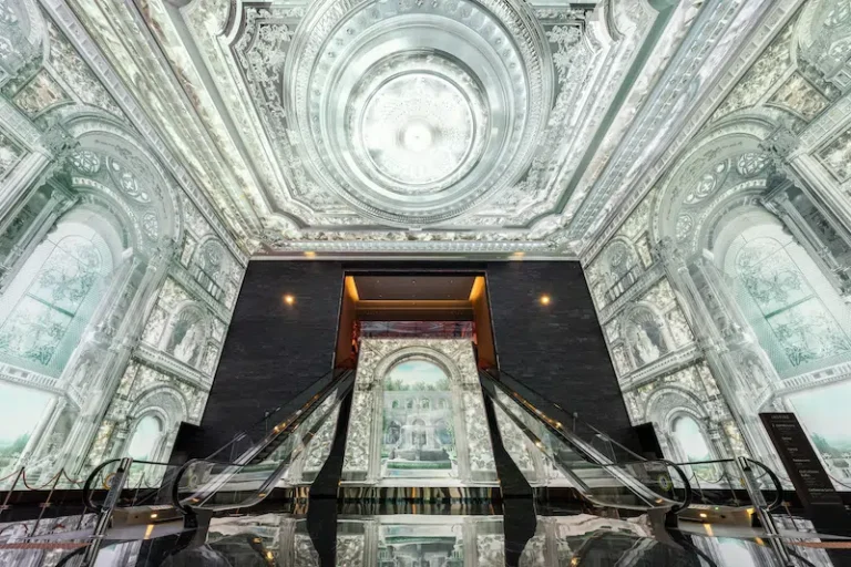 Immersive Led Displays Transform a Korean Resort Into a Shimmering Crystal Palace