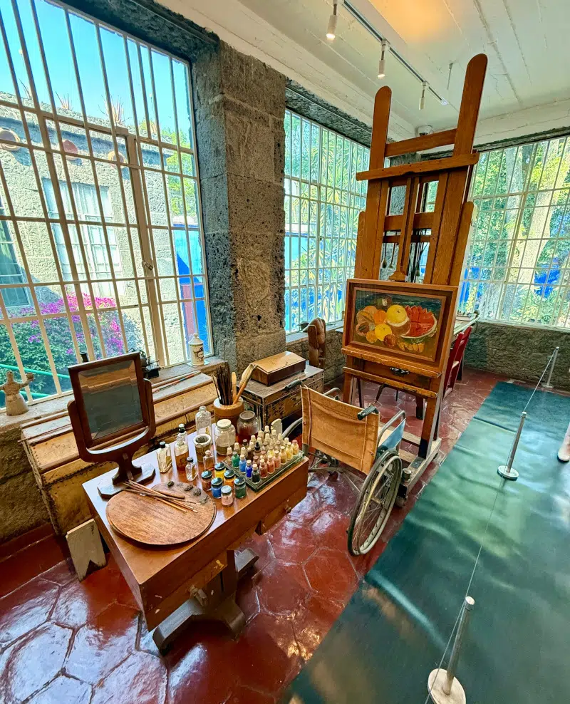 Frida Kahlo easel at Casa Azul