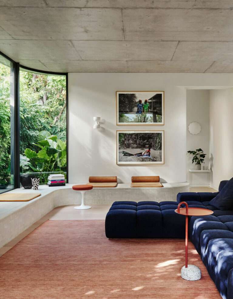 Palm House Reawakens a 1940s Suburban Home in Australia