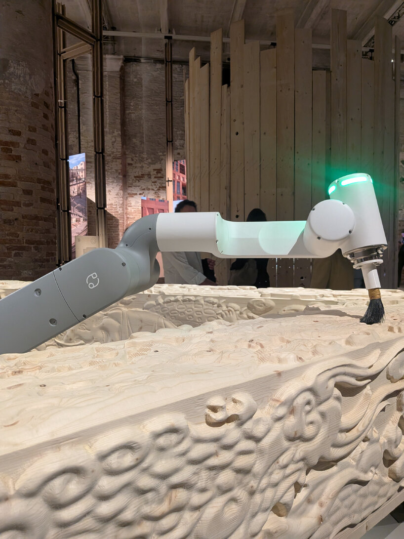 robots ai venice biennale