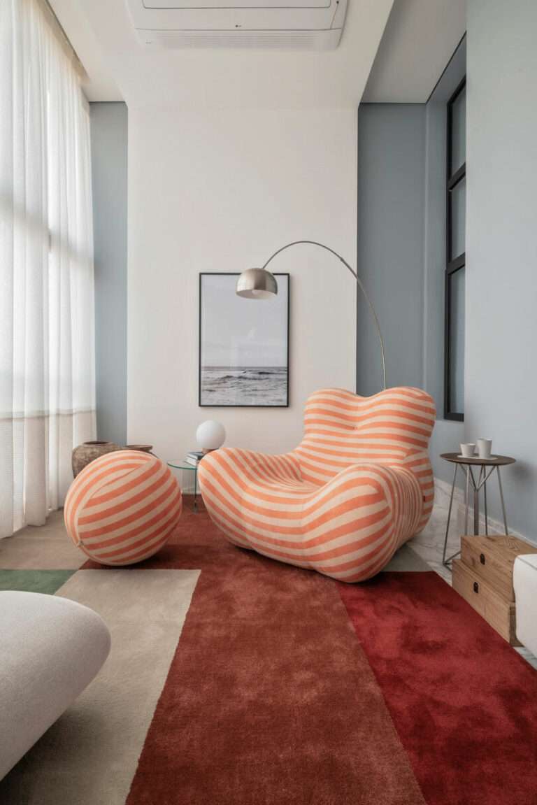 A São Paulo Duplex That Balances High Design With a Playful Spirit