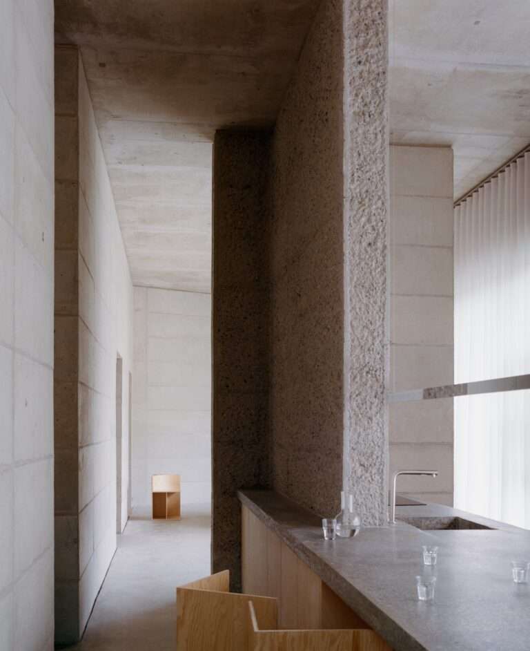 Raw House