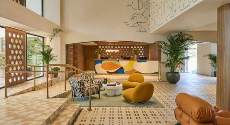 EL Equipo Creativo Reimages Kimpton Los Monteros' Public Areas