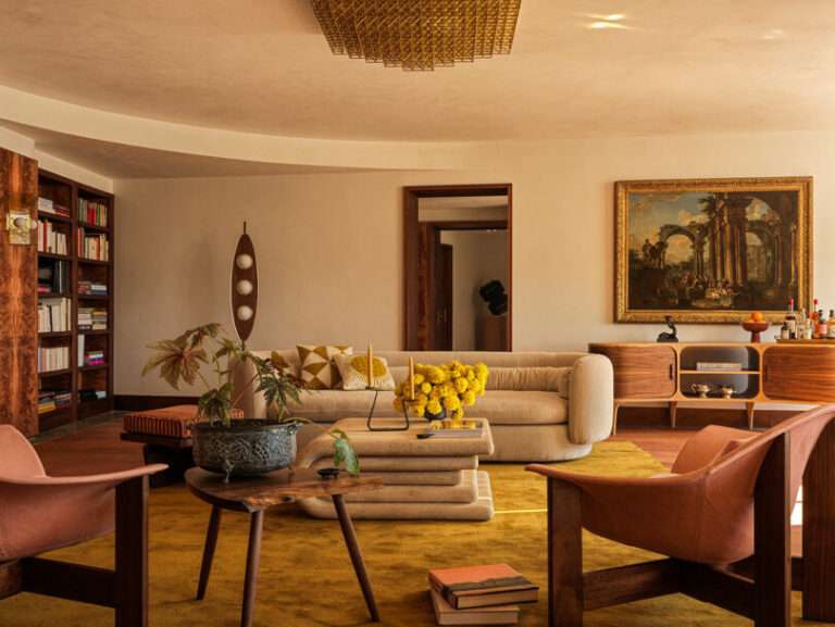 Nicholas Potts Transforms Watergate Apartment into Glamorous Pied-à-Terre