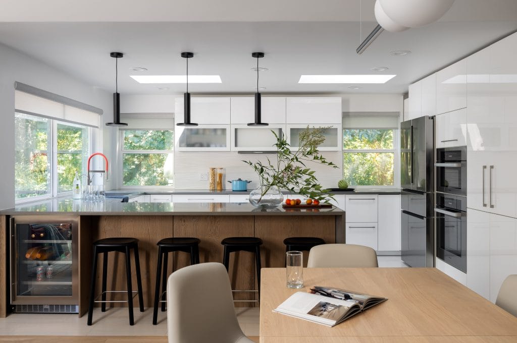 Kitchen trends 2026 in a modern white interior by Decorilla designer Alina H. 