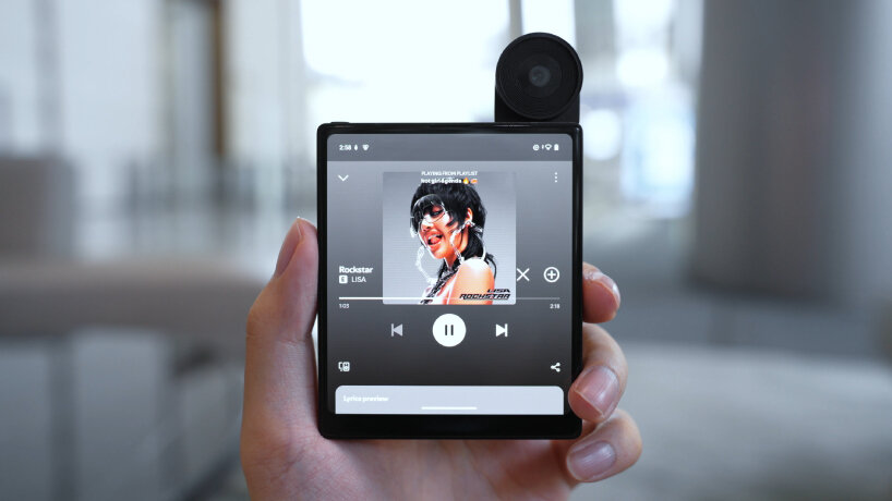 mindone card-sized smartphone