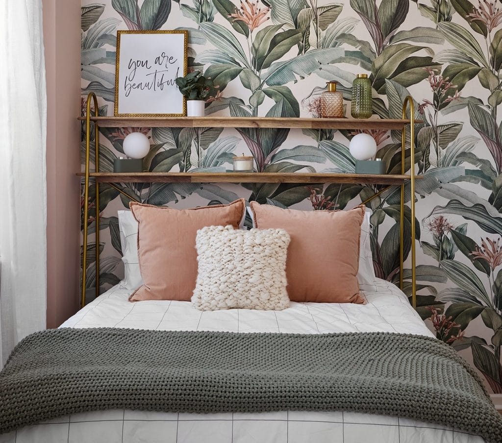 Boho bedroom decor ideas 2026 by DECORILLA designer Courtney S. 