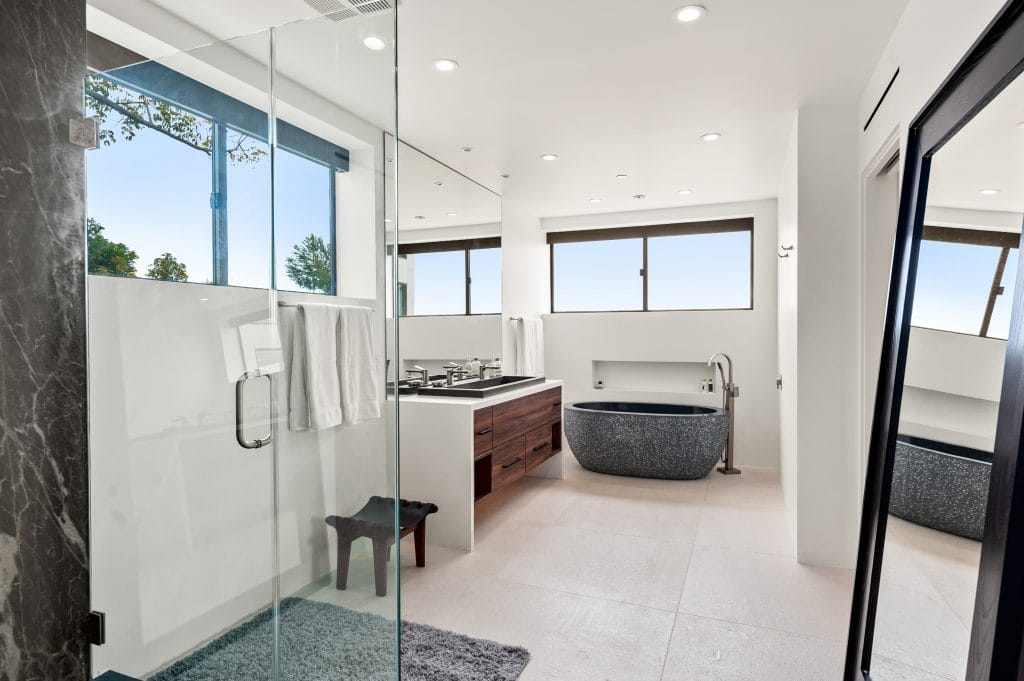 Creative bathroom interior by Decorilla designer, Kristin G. 