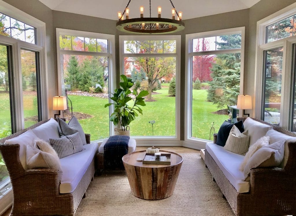 Modern meets country in a sunroom by DECORILLA designer, Jamie C