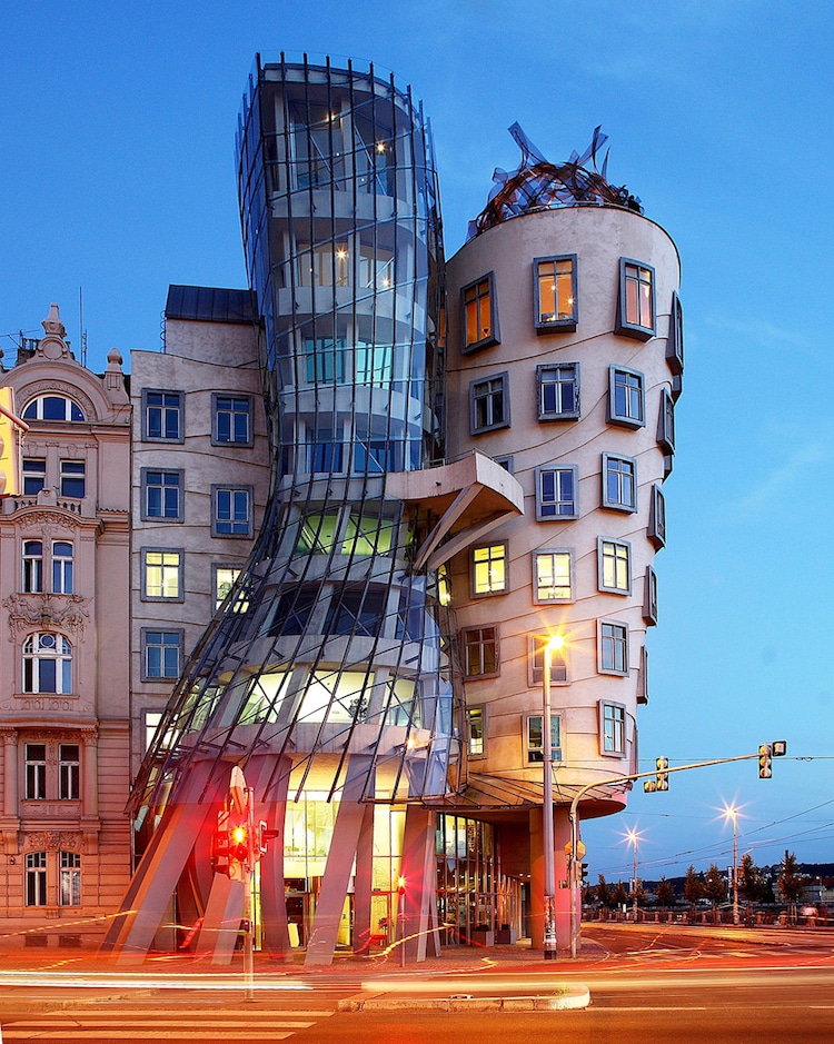 Frank Gehry Building