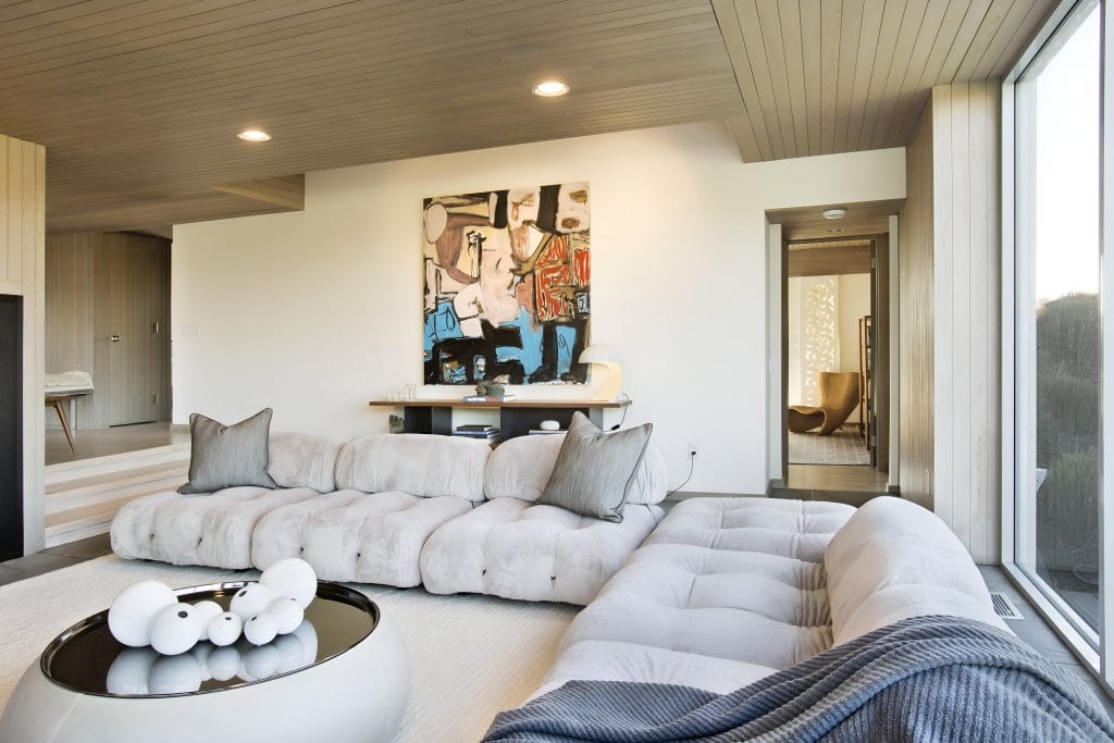 Scandi masculine living room interior by Decorilla designer, Peter C.