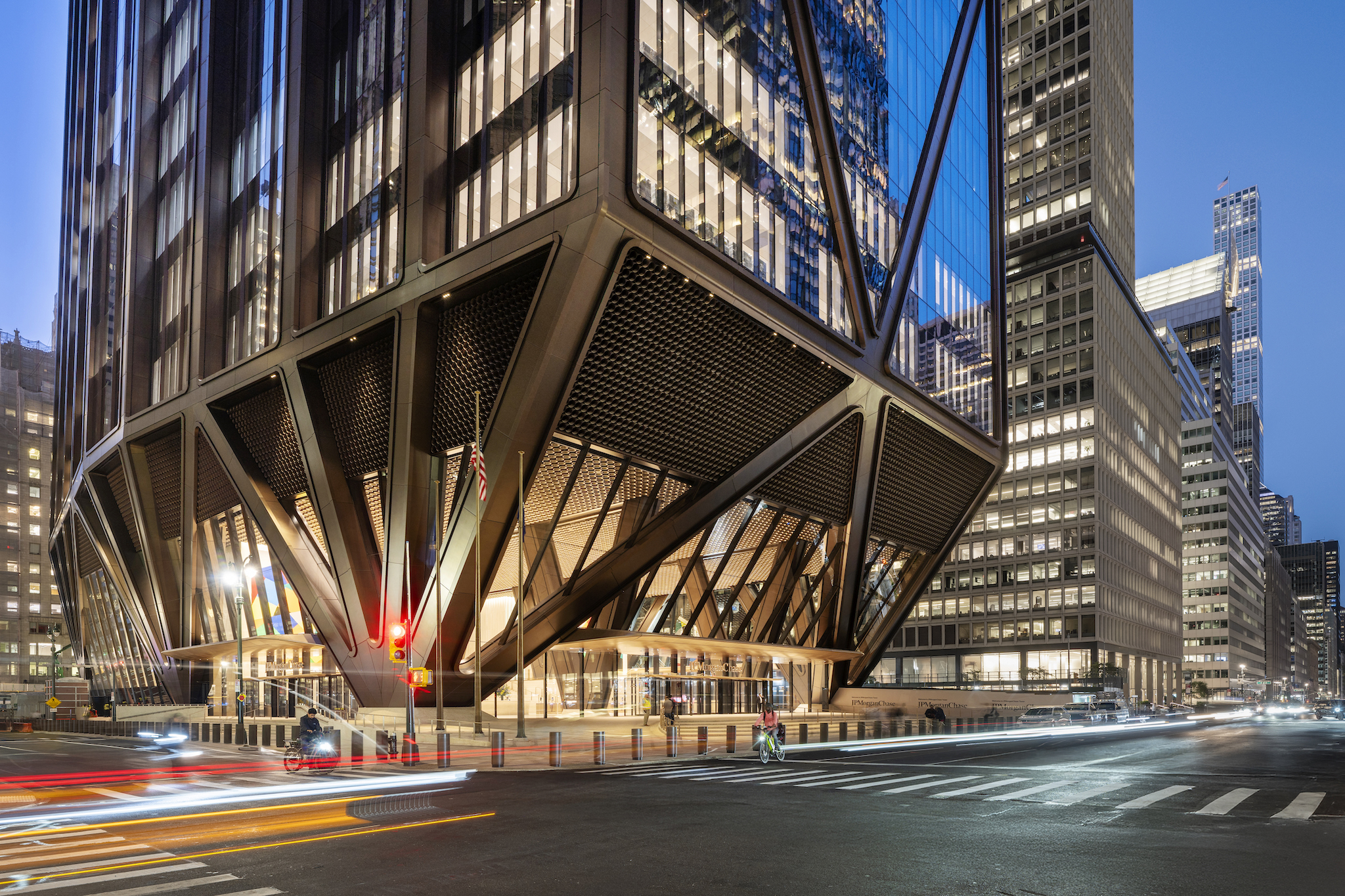 Exterior view of JPMorgan’s new global headquarters at 270 Park Avenue in New York, NY, designed by Foster + Partners.