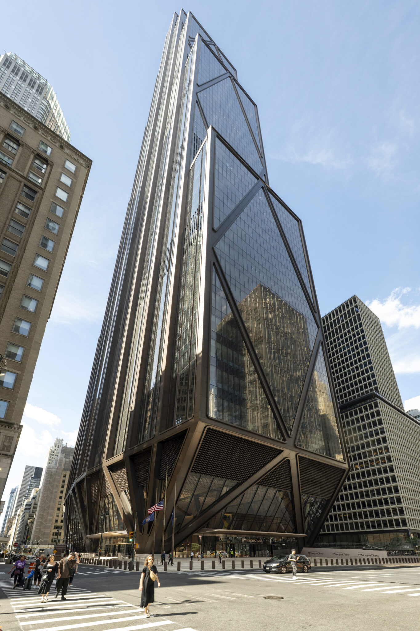 Exterior view of JPMorgan’s new global headquarters at 270 Park Avenue in New York, NY, designed by Foster + Partners.