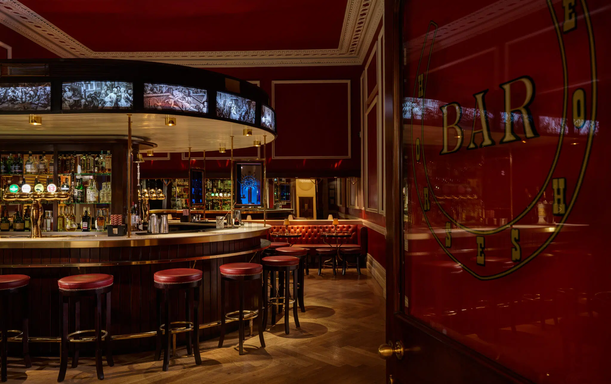 The bar in the Shelbourne Hotel