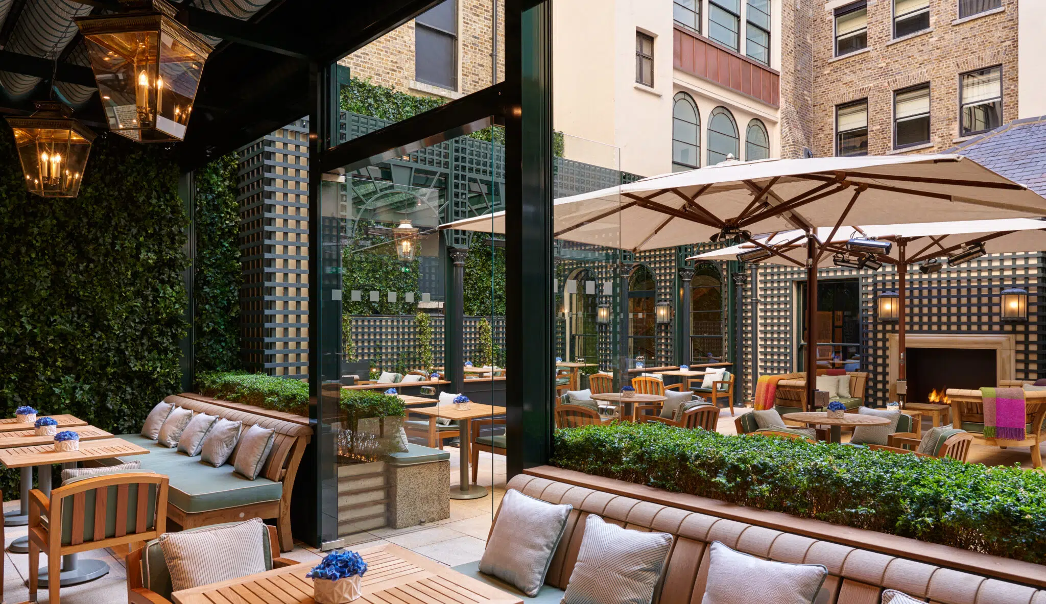 A dining and patio area at the Shelbourne Hotel