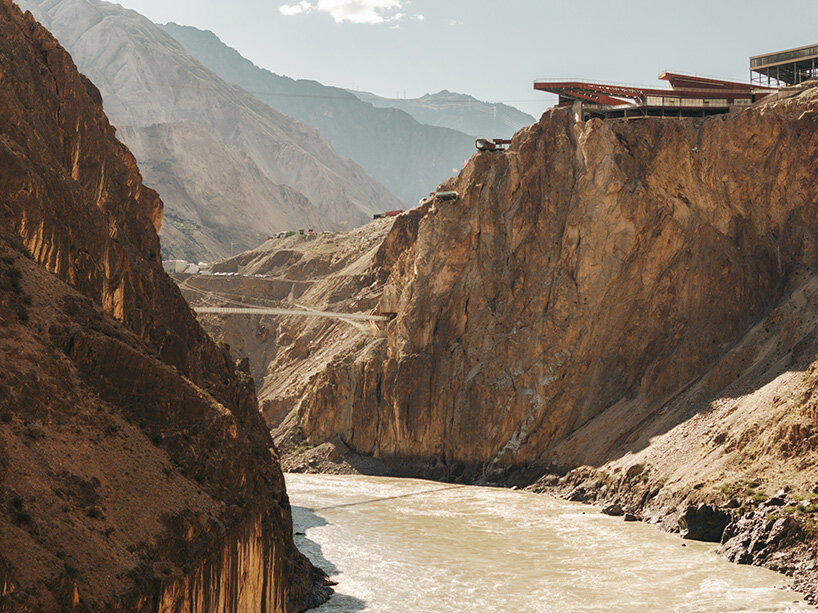 cantilevered glass walkway by archermit hovers 130 meters over tibet's canyon