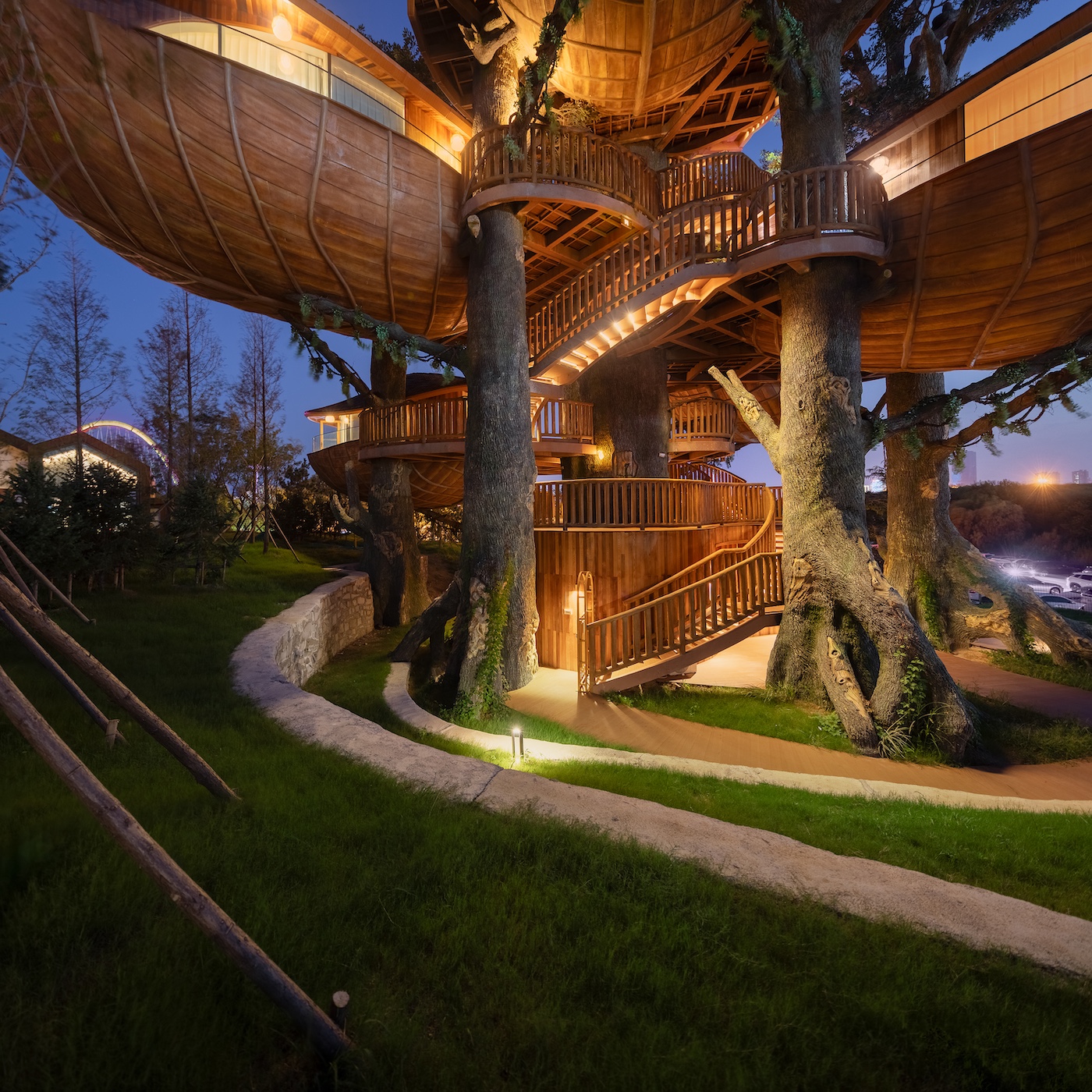 Forest Nests Treepod Project by Doarchiwow