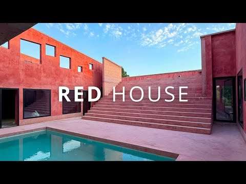 A House Built Like a SMALL WORLD — With a Courtyard at Its Heart