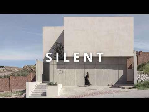 Inside “Casa Dieciocho” — A Home That Turns Inward