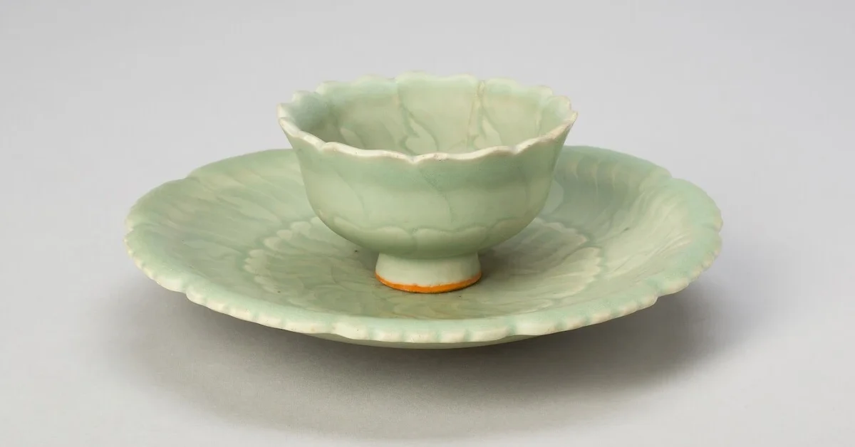 Foliate Cup and Stand, Yuan dynasty (1279&ndash;1368), 14th century, China, Longquan ware, stoneware with underglaze molded decoration, Diam. 16.5 cm (6 1/2 in.).