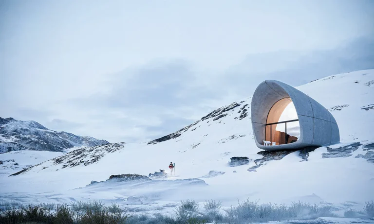 High-Altitude Cottage Nestles Seamlessly Into Georgia’s Stunning Mountain Landscapes