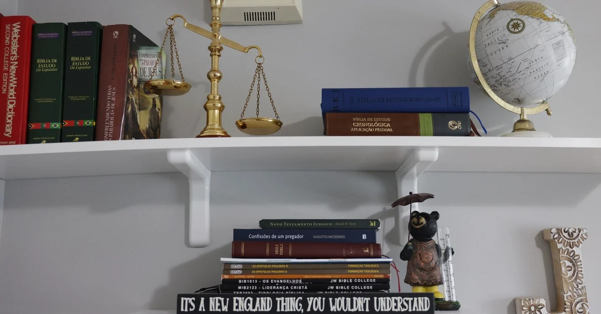 A beautifully curated book shelf.