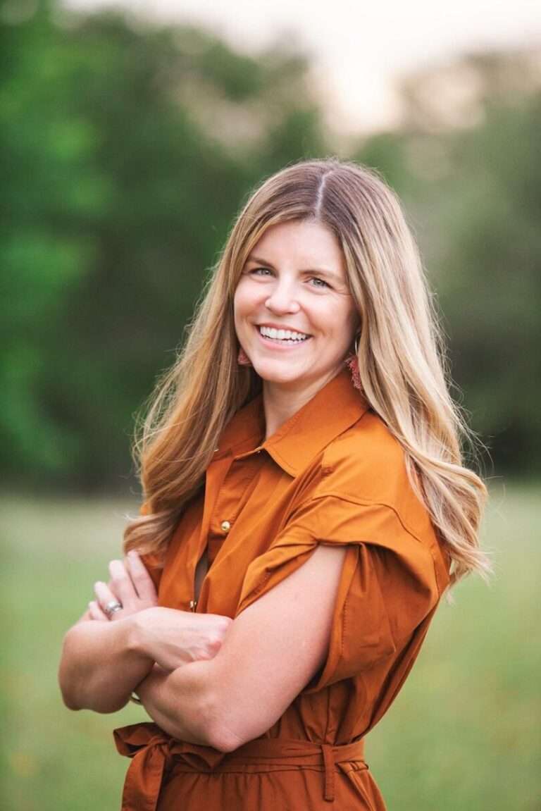 F5: Paige Lawrence on Wildflowers, Vintage Furniture, a Fiddle-Leaf Fig Plant + More