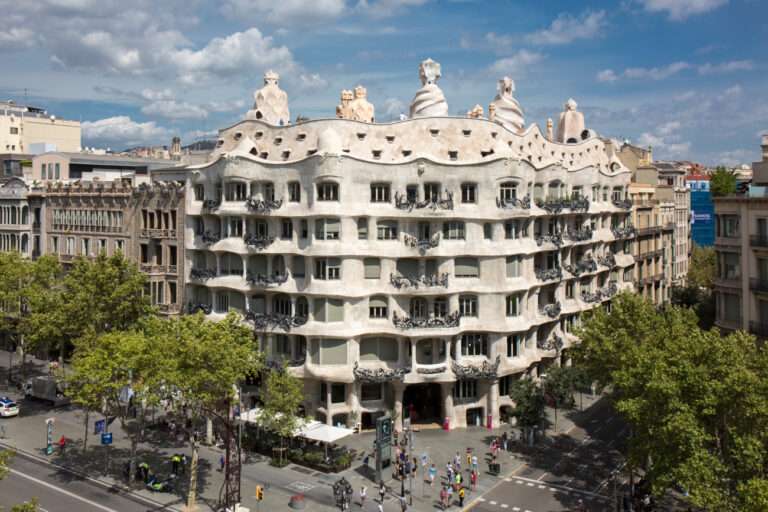 Casa Milà: Antoni Gaudí’s Residential Building in Barcelona That Became a Modernist Masterpiece