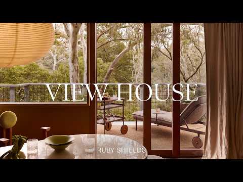 A Designer's Own Home Built by Hand and Connected to the Landscape (House Tour)