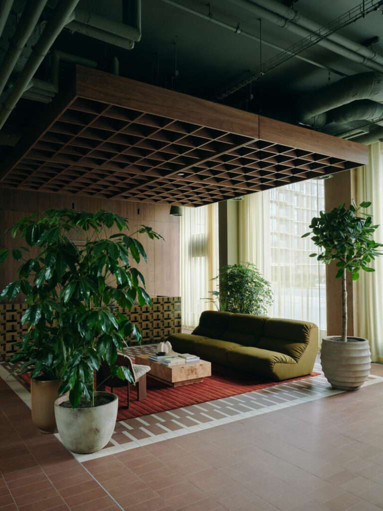 A Palm Court-Inspired Workspace is an Oasis in London