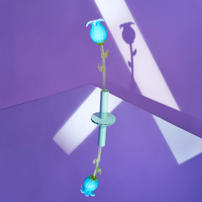 six murano glass flowers turn into portable table lamps that glow at a touch - 4