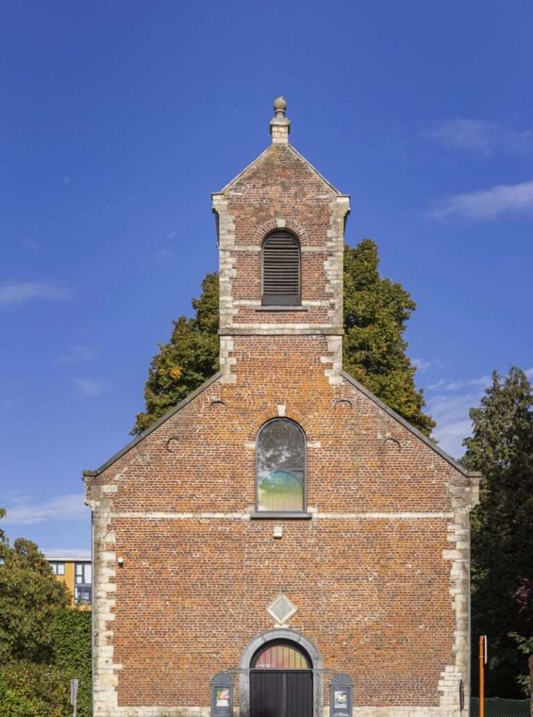 Jordan Soderberg Mills Transforms a Historic Chapel With Light