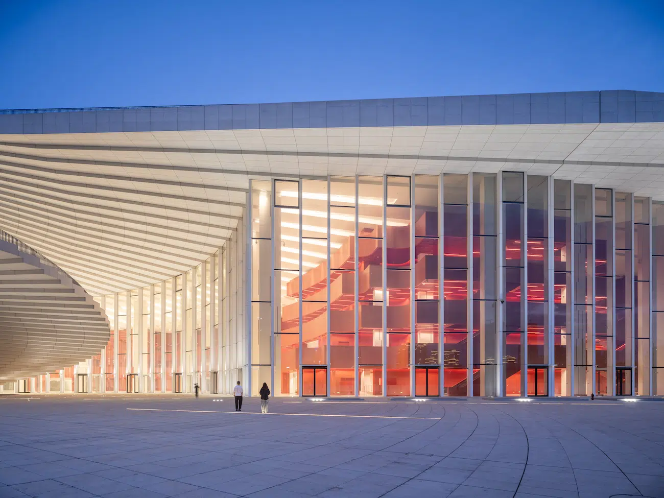 Snøhetta’s Spiral-Shaped Shanghai Grand Opera House Opens