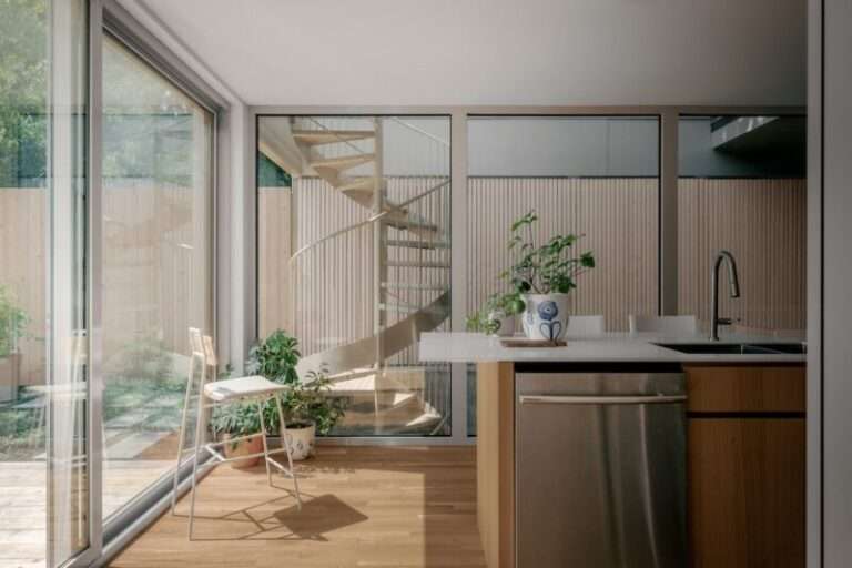 This Montreal Triplex Finds a New Sense of Openness