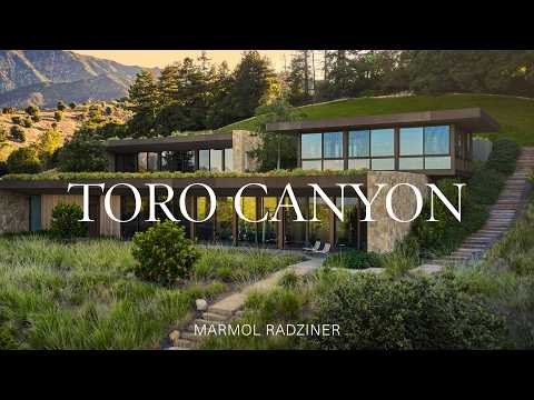 Architect Buries a Home in a Hillside So the Neighbours Can't See It (House Tour)